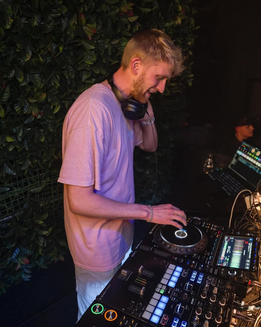 DJ Daku bei einer Hochzeit